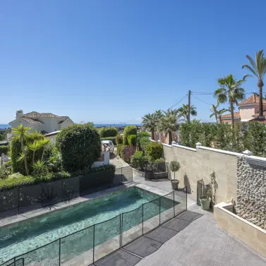 Продажа  отдельно стоящей виллы в Estepona