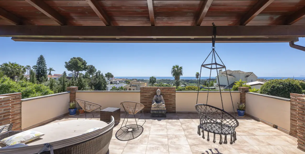 Продажа  отдельно стоящей виллы в Estepona 23