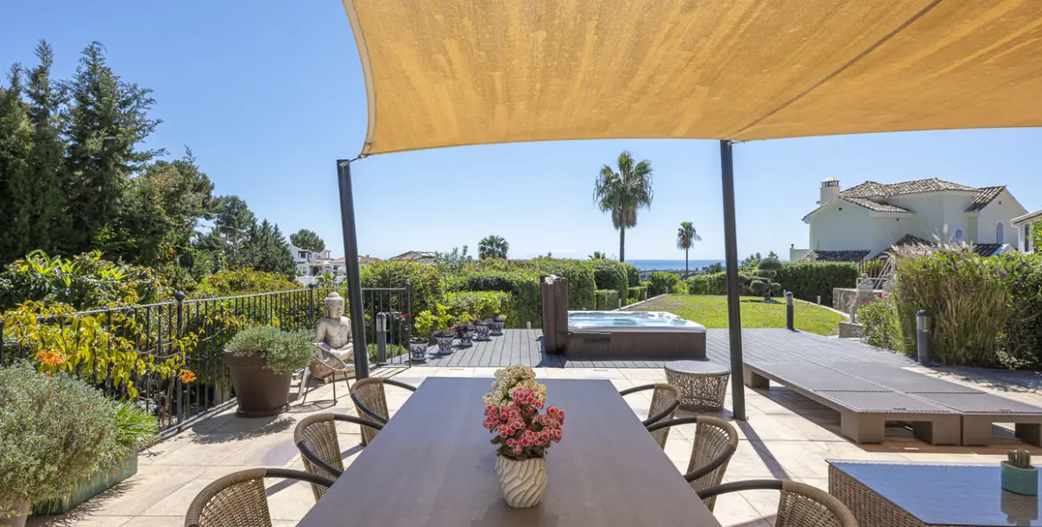 Продажа  отдельно стоящей виллы в Estepona 57