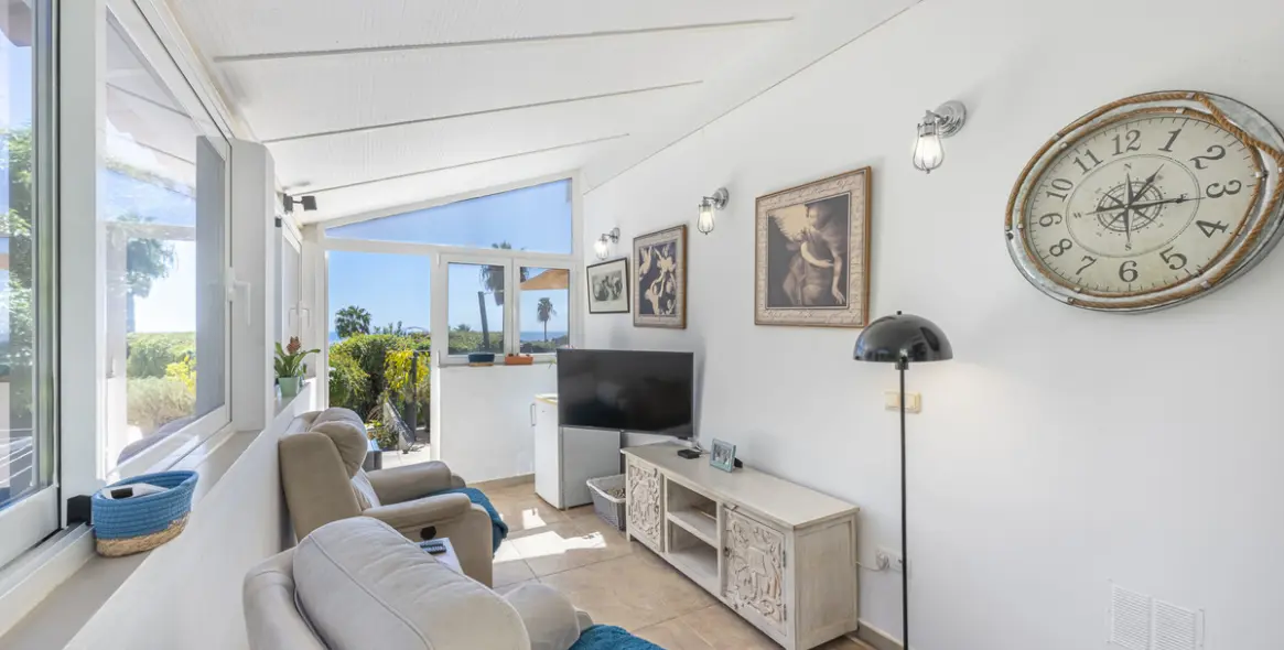 Продажа  отдельно стоящей виллы в Estepona 110