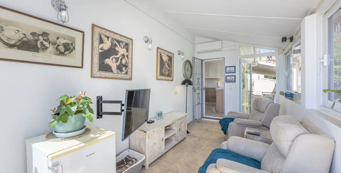 Продажа  отдельно стоящей виллы в Estepona 112