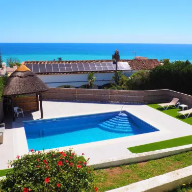 Продажа  отдельно стоящей виллы в Estepona