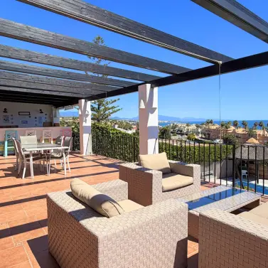 Продажа  отдельно стоящей виллы в Estepona