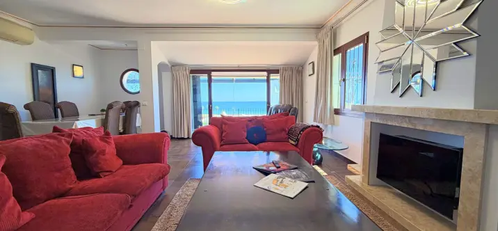 Продажа  отдельно стоящей виллы в Estepona 4