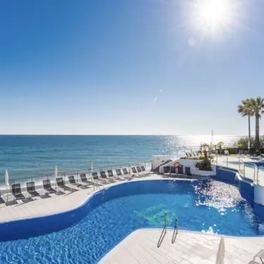 Продажа пентхауса в Estepona