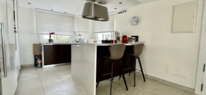 Продажа пентхауса в Estepona 2