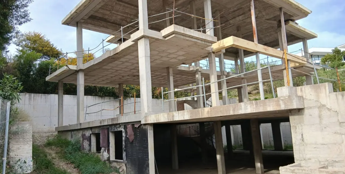 Продажа  жилого участка в Benahavís 4