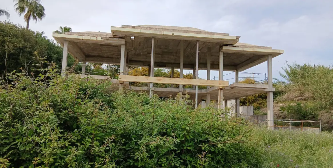 Продажа  жилого участка в Benahavís 17