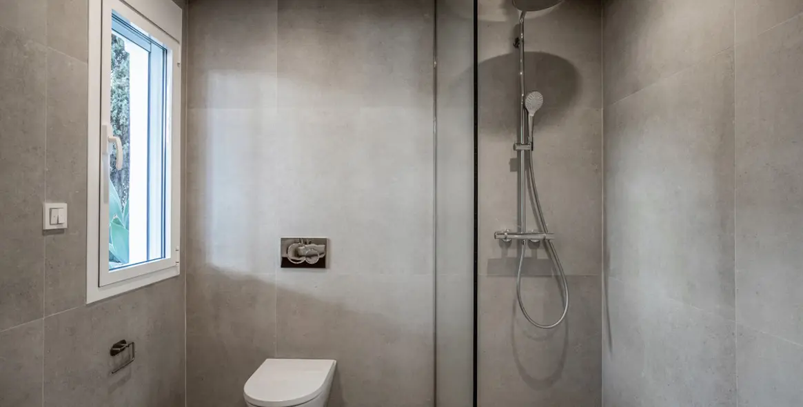 Продажа апартаментов на первом этаже в The Golden Mile 9