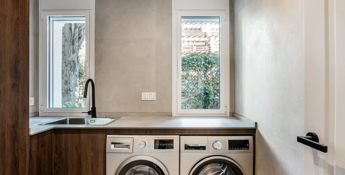 Продажа апартаментов на первом этаже в The Golden Mile 10