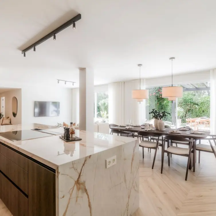 Venta de apartamento en planta baja en The Golden Mile