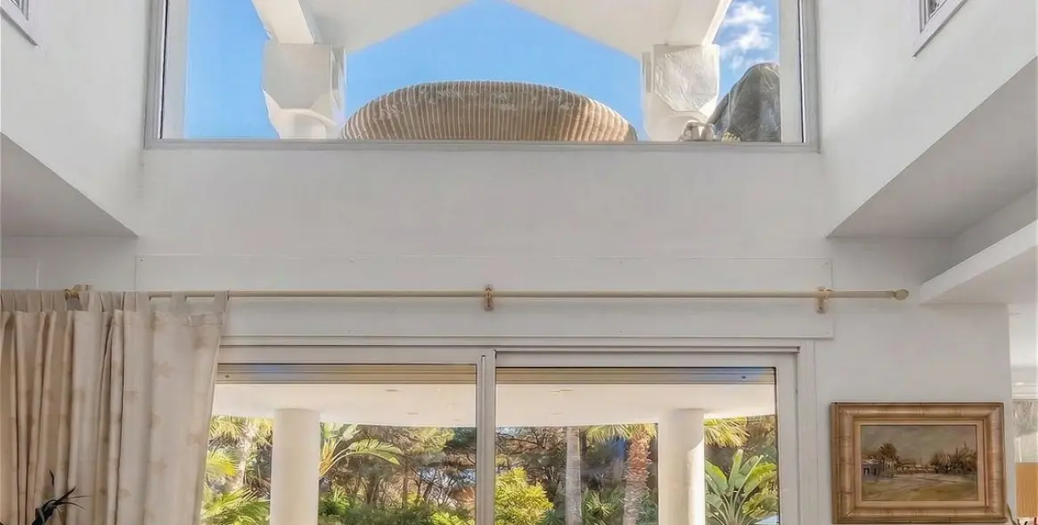 Продажа  отдельно стоящей виллы в New Golden Mile 40