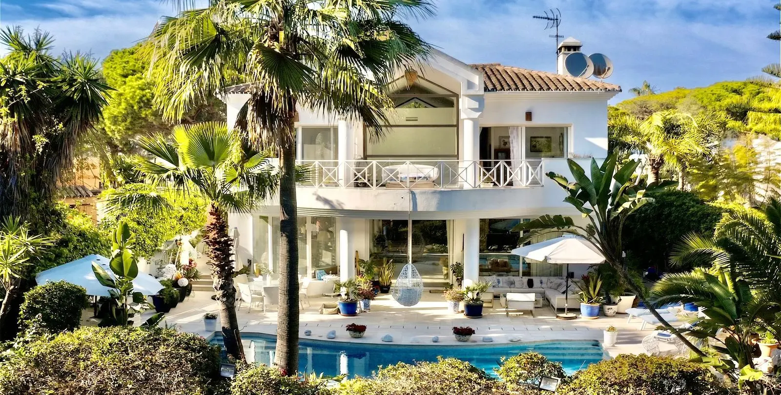 Venta de villa independiente en New Golden Mile 12