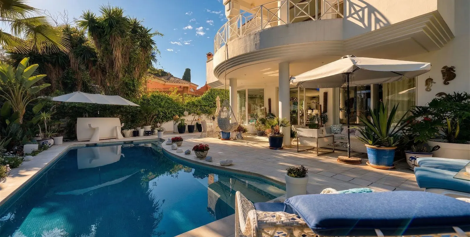 Venta de villa independiente en New Golden Mile 21