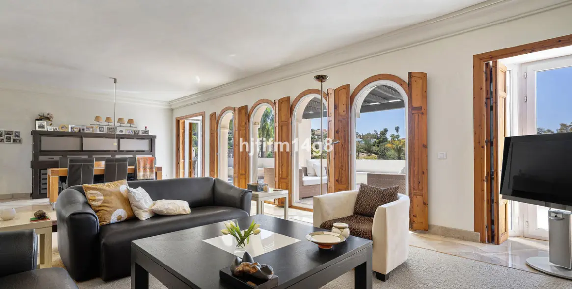 Продажа двухуровневого пентхауса в Nueva Andalucía 6