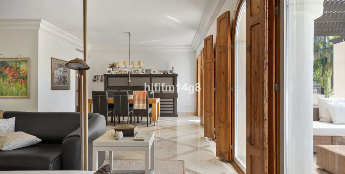 Продажа двухуровневого пентхауса в Nueva Andalucía 19