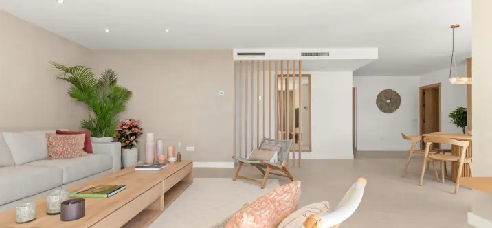 Продажа дома на две семьи в El Paraiso 4