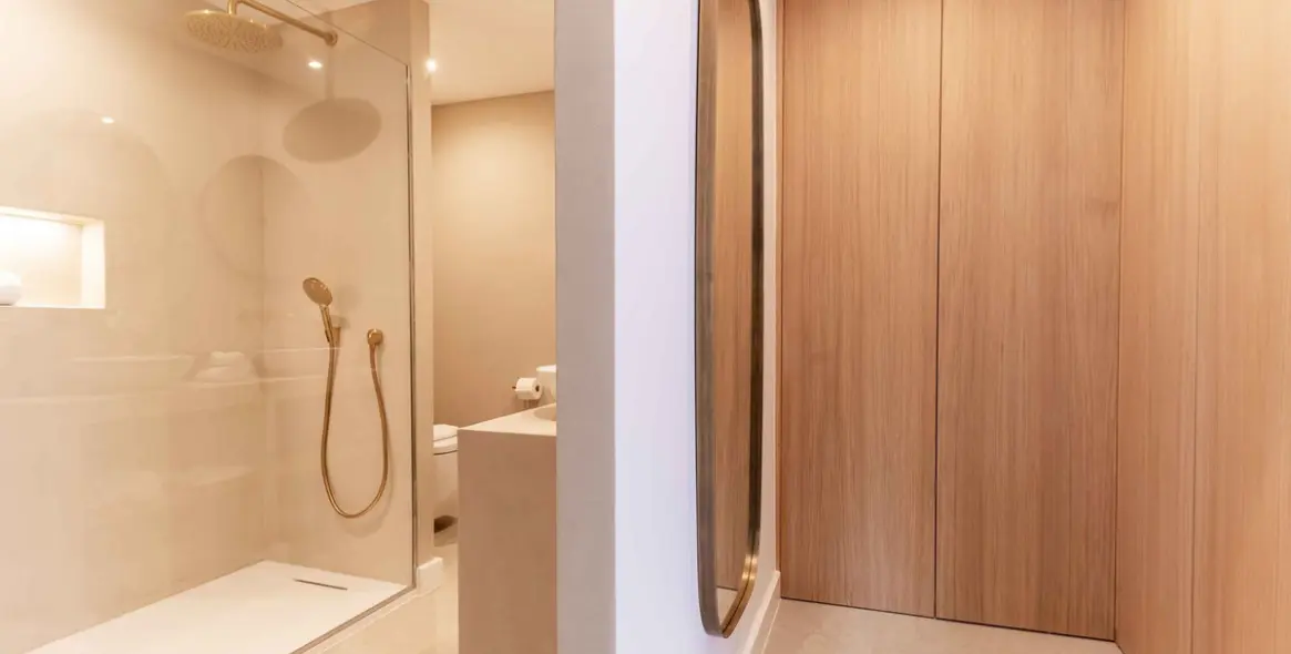 Продажа дома на две семьи в El Paraiso 18