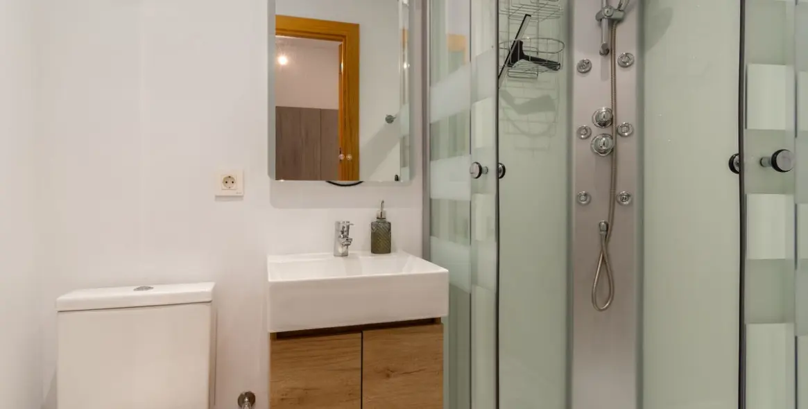 Продажа двухуровневого пентхауса в Puerto Banús 5