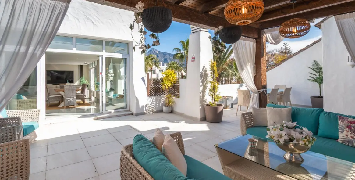 Продажа двухуровневого пентхауса в Puerto Banús 6