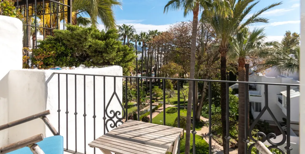 Продажа двухуровневого пентхауса в Puerto Banús 18