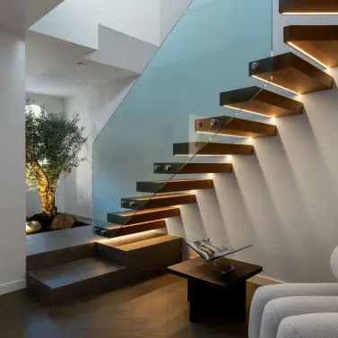 Продажа двухуровневого пентхауса в Nueva Andalucía