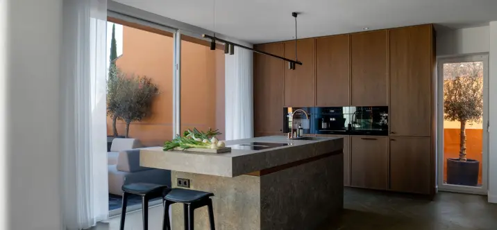 Продажа двухуровневого пентхауса в Nueva Andalucía 4