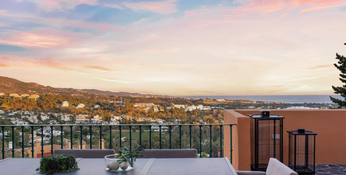 Продажа двухуровневого пентхауса в Nueva Andalucía 10