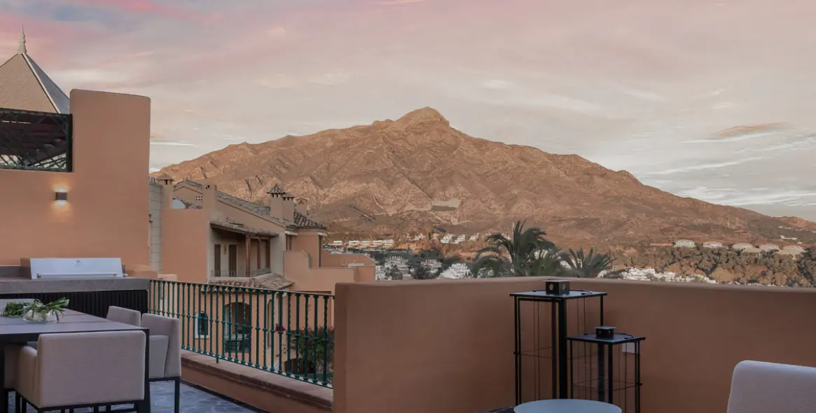 Продажа двухуровневого пентхауса в Nueva Andalucía 11