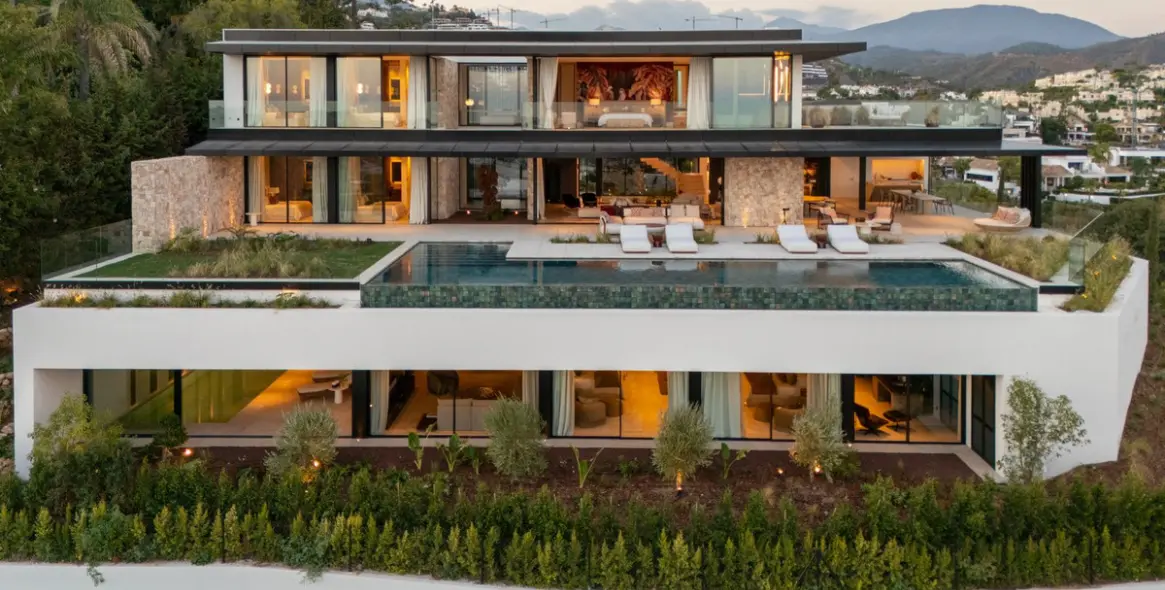 Продажа  отдельно стоящей виллы в La Quinta 1