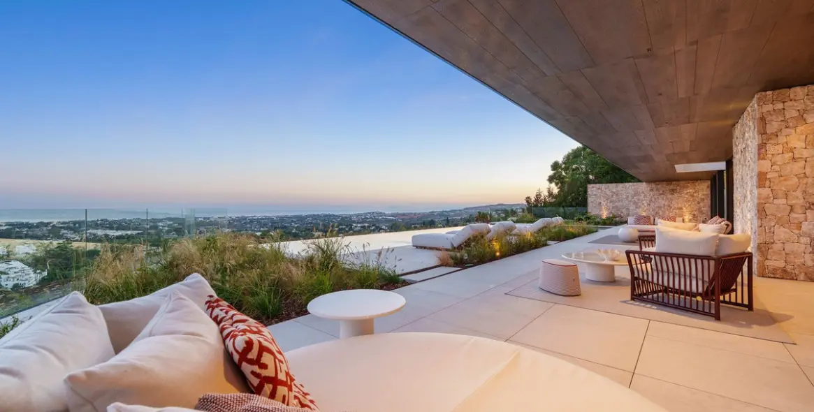 Продажа  отдельно стоящей виллы в La Quinta 48