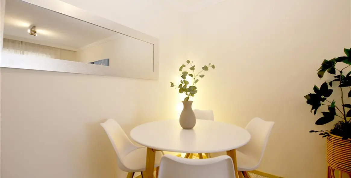 Short-term rent of middle floor apartment in Estepona 5