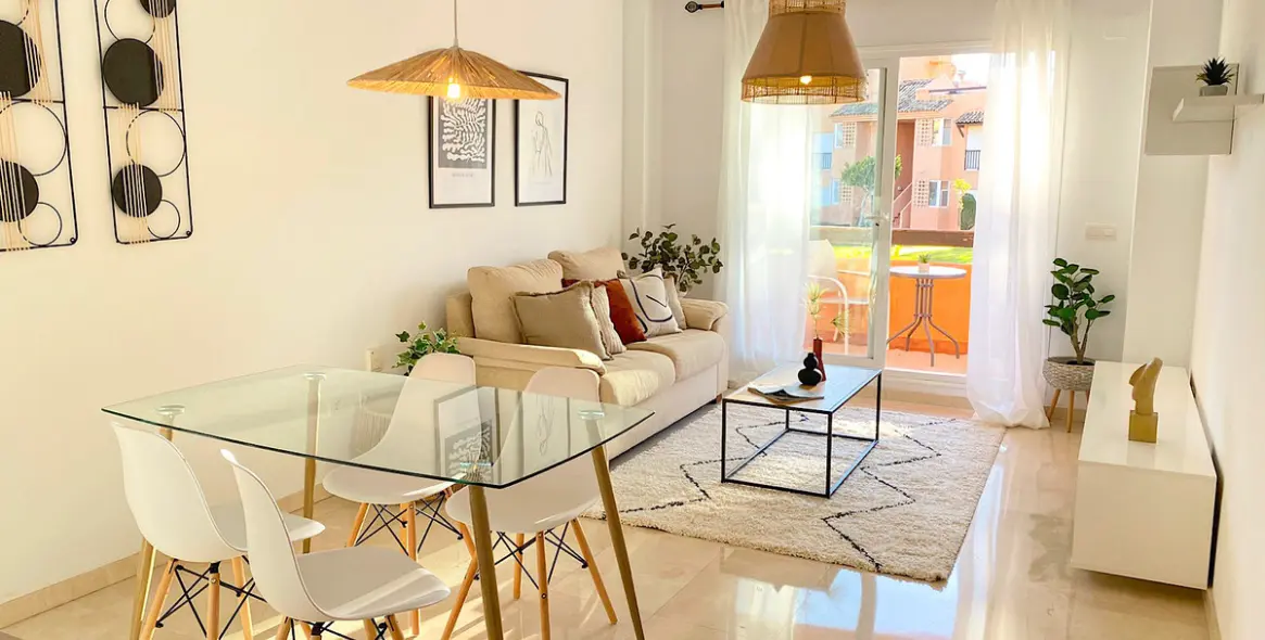 Long-term rent of middle floor apartment in Casares 1