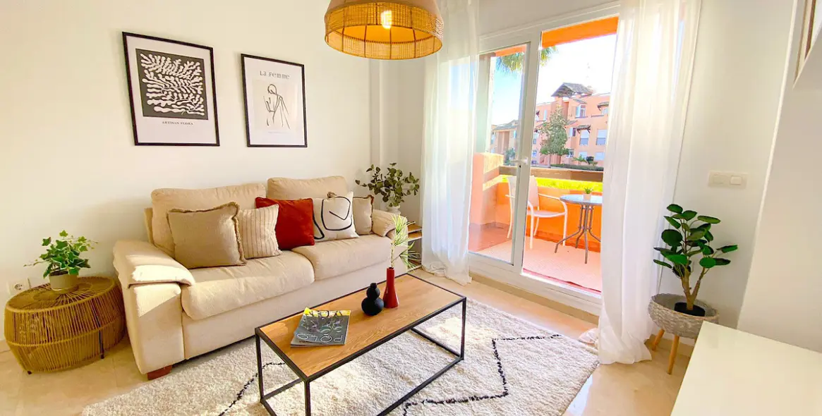 Long-term rent of middle floor apartment in Casares 2