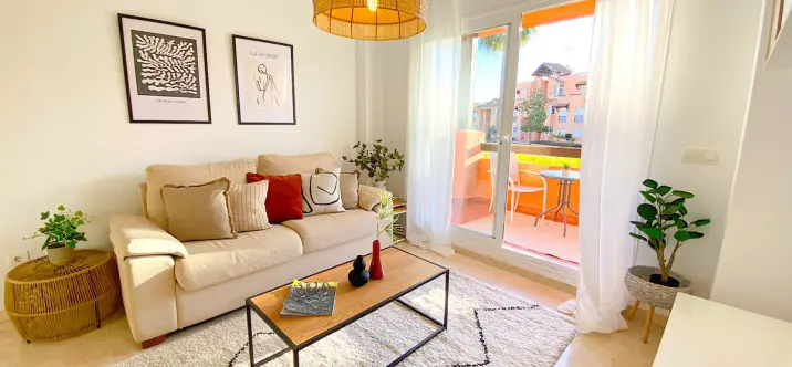 Long-term rent of middle floor apartment in Casares 1