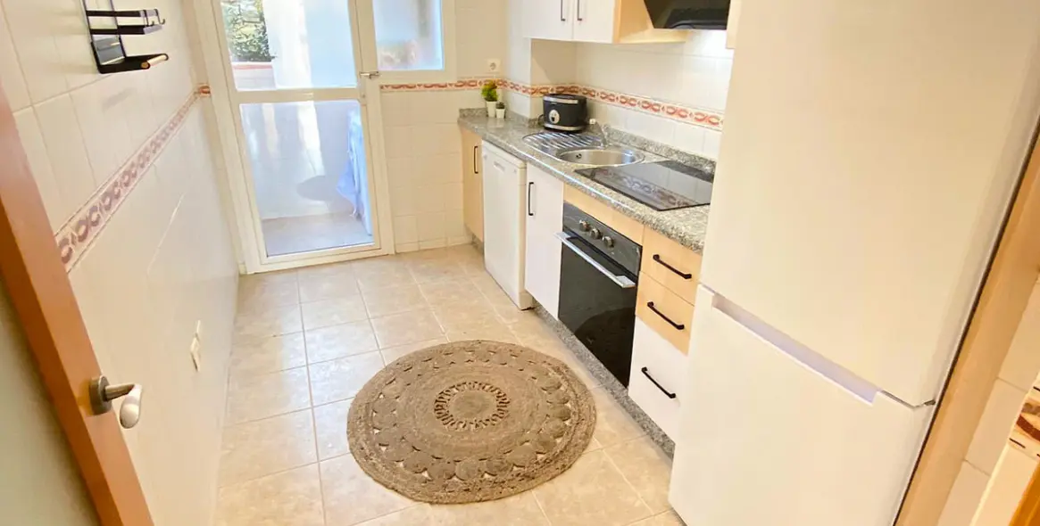 Long-term rent of middle floor apartment in Casares 3