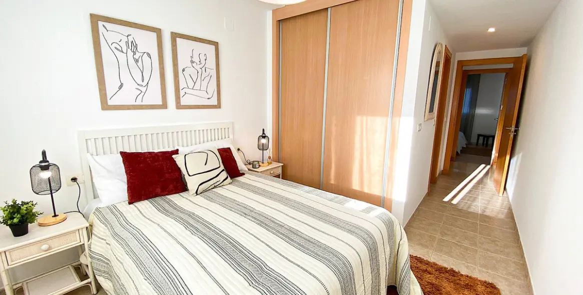 Long-term rent of middle floor apartment in Casares 4