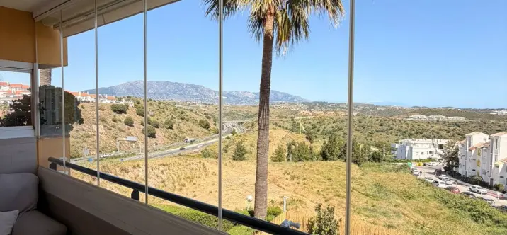 Long-term rent of middle floor apartment in Mijas 3