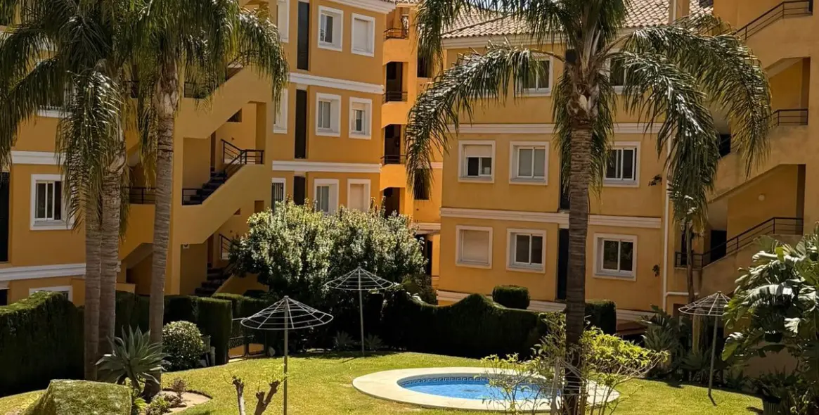 Alquiler a largo plazo de apartamento en planta media en Mijas 23