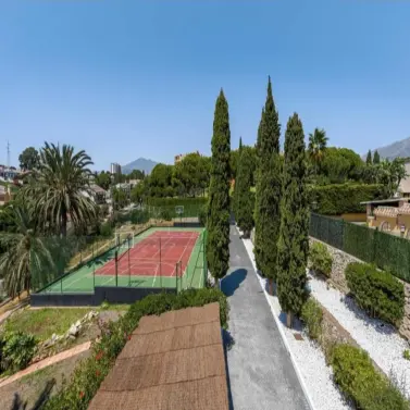 Alquiler a largo plazo de villa independiente en Nueva Andalucía