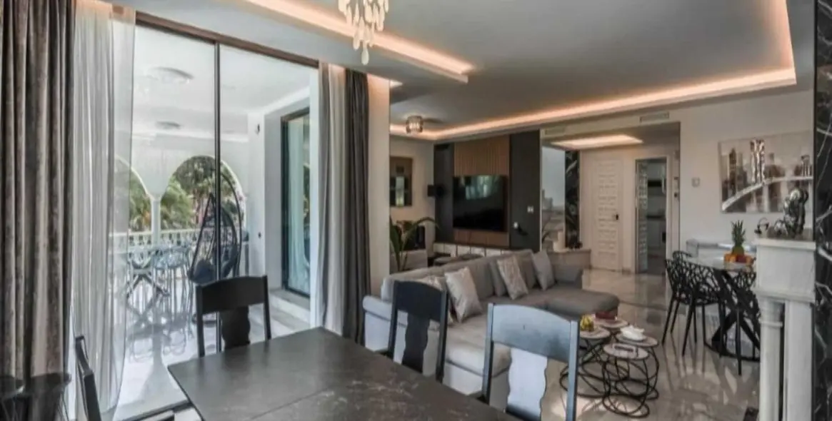 Alquiler a largo plazo de villa independiente en Nueva Andalucía 4