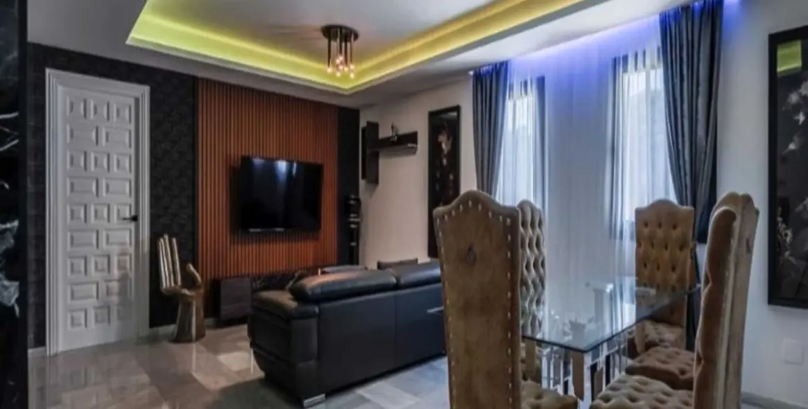 Alquiler a largo plazo de villa independiente en Nueva Andalucía 13