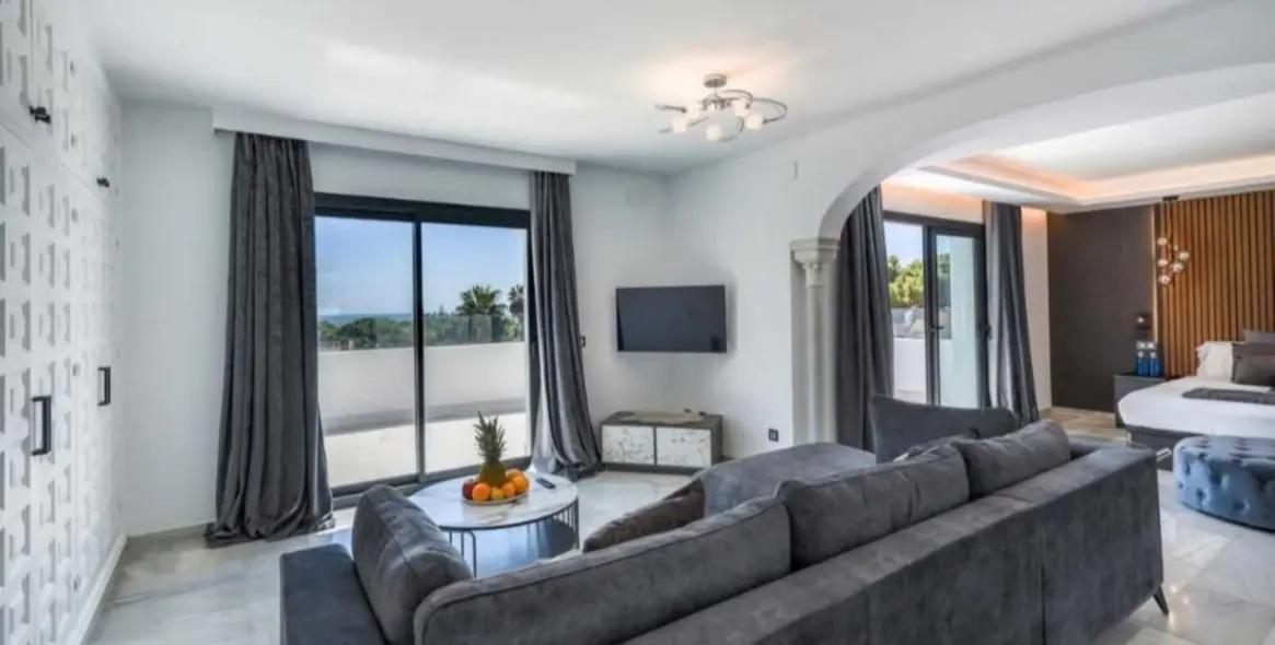Long-term rent of detached villa in Nueva Andalucía 39