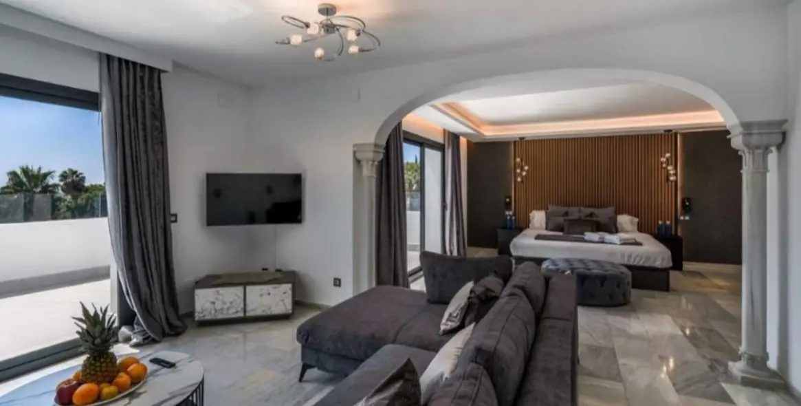 Long-term rent of detached villa in Nueva Andalucía 41