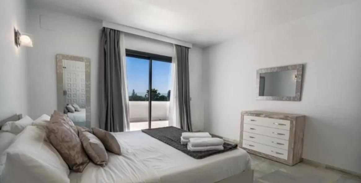 Long-term rent of detached villa in Nueva Andalucía 46