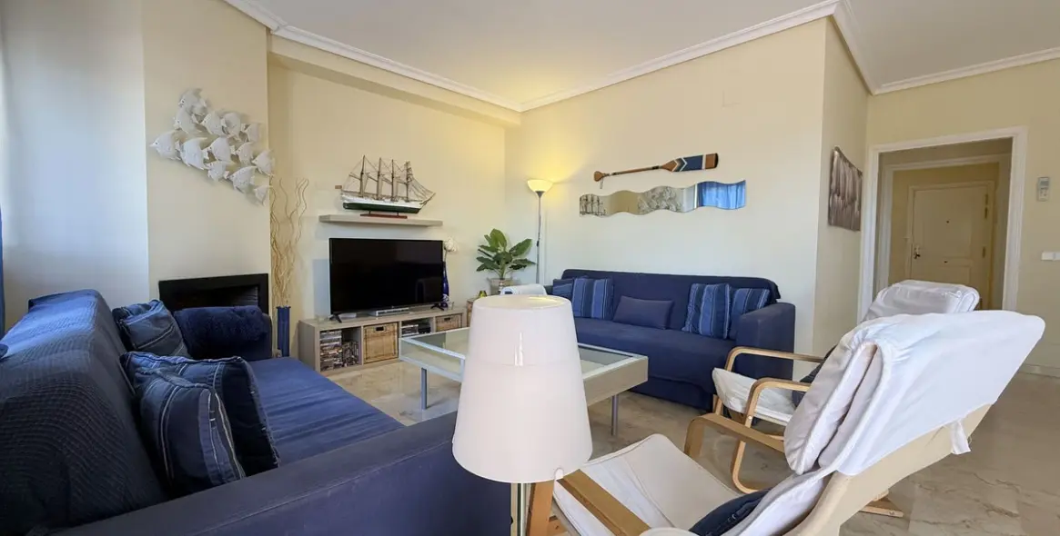 Sale of middle floor apartment in Casares Playa 8