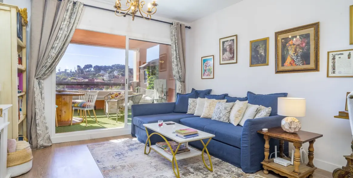 Продажа апартаментов на среднем этаже в Reserva de Marbella 13