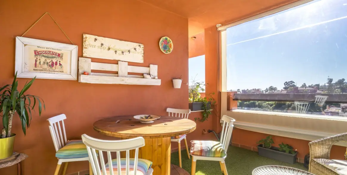 Продажа апартаментов на среднем этаже в Reserva de Marbella 19