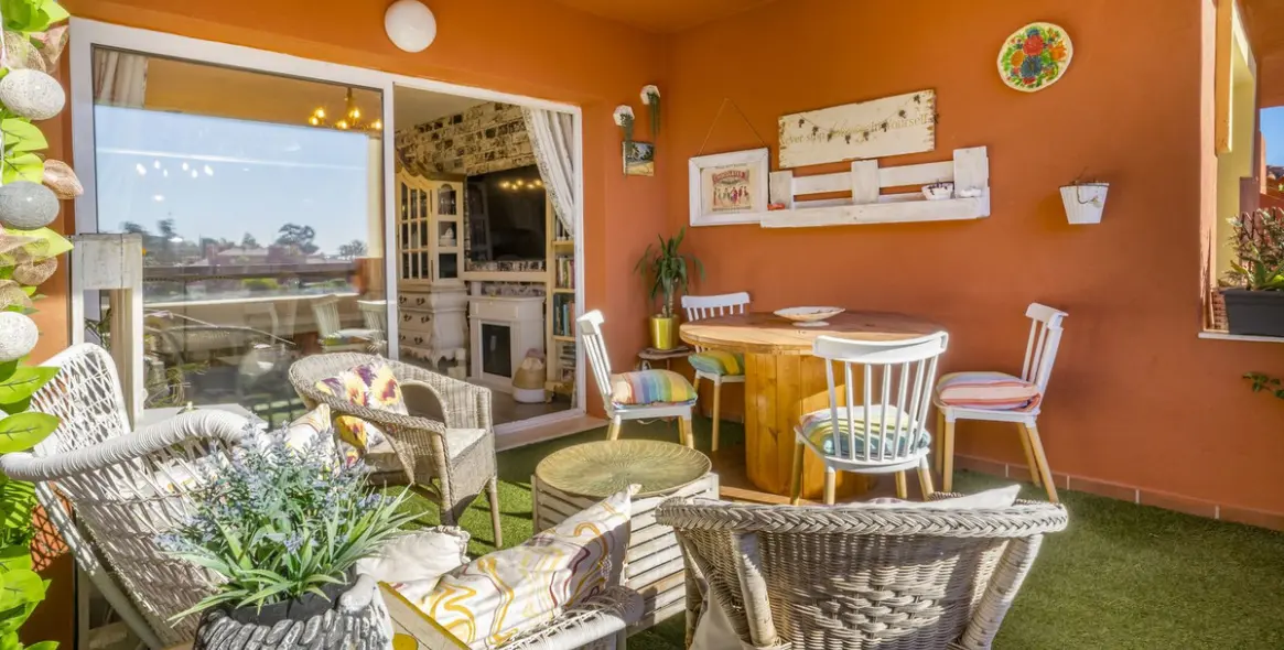 Продажа апартаментов на среднем этаже в Reserva de Marbella 21