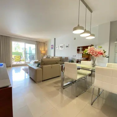 Sale of ground floor apartment in Estepona